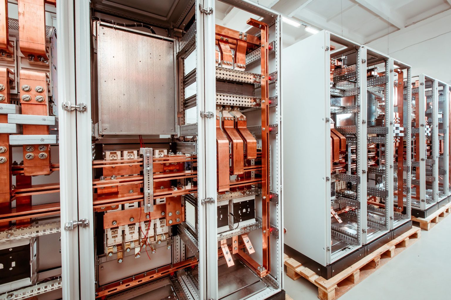 What is a busbar? Which is best copper or aluminium?